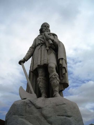 King Alfred the Great statue Wantage Oxfordshire